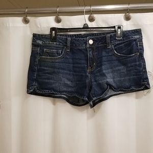 American Eagle low rise shorts